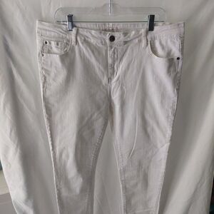 ELAN Women's skinny White Jeans